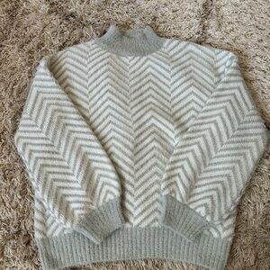 Pink Lily Chevron Pattern white and Gray Sweater